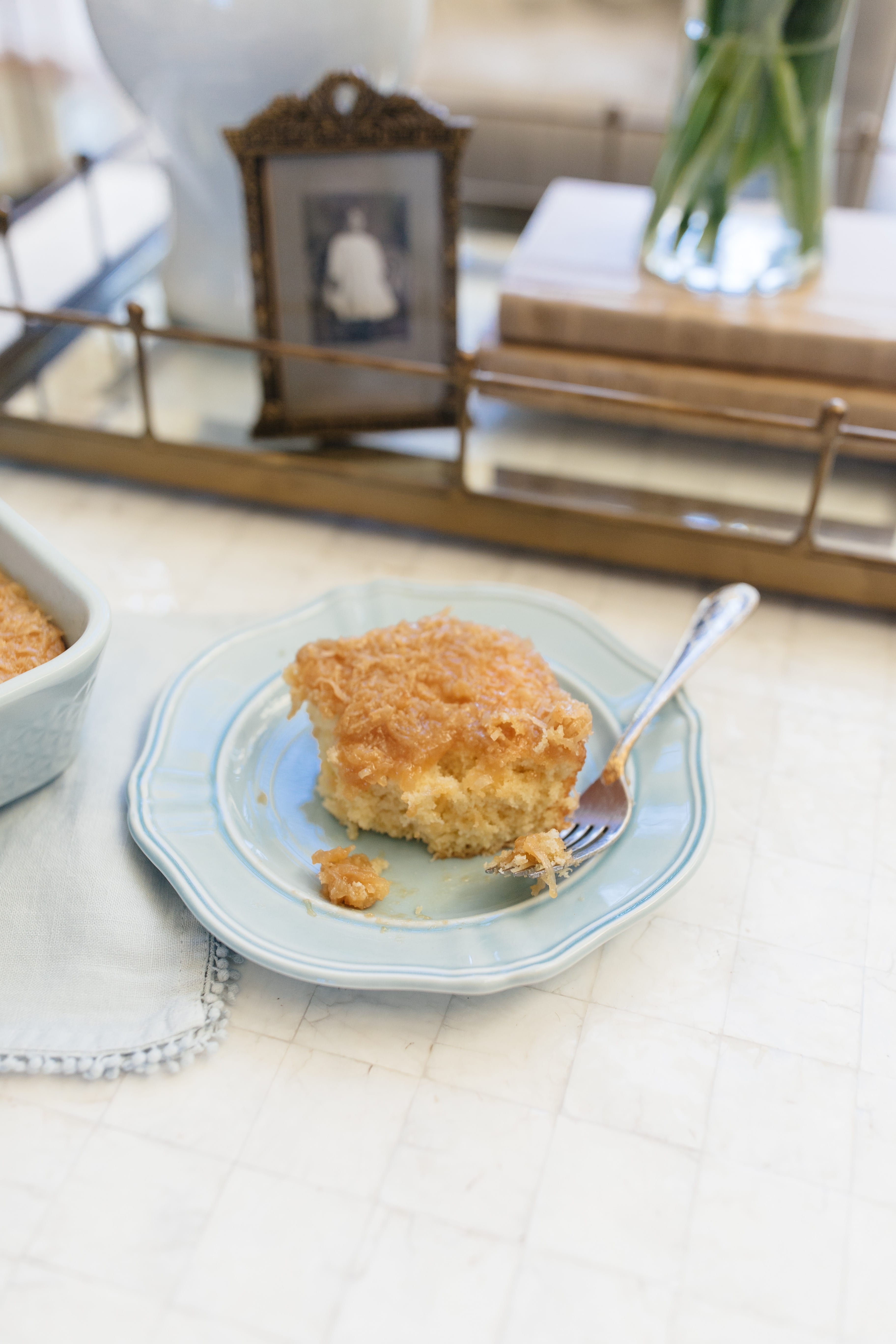 Easy Daisy Cake - Jenny is baking