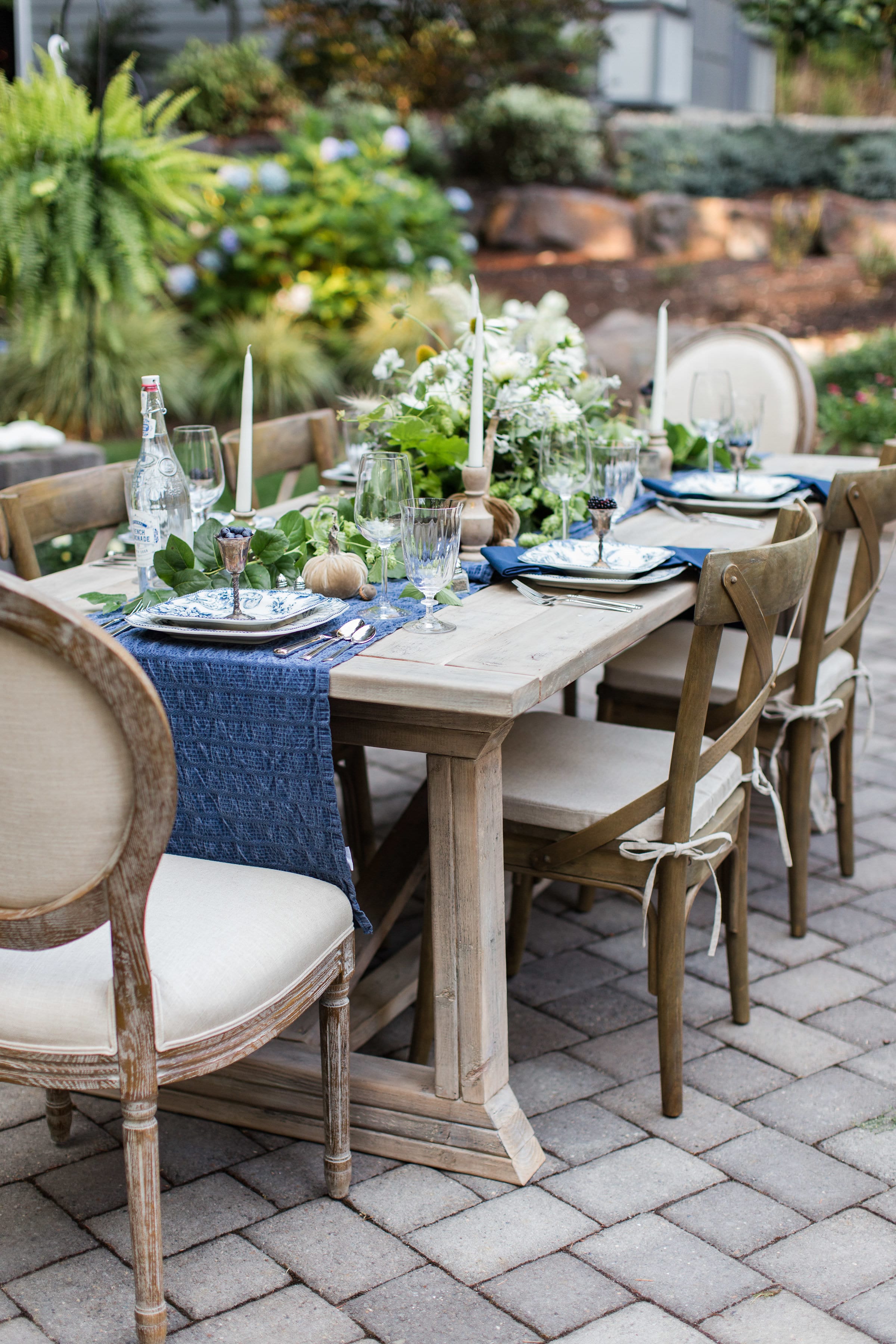 Blue and White Thanksgiving Table Ideas - Darling Down South