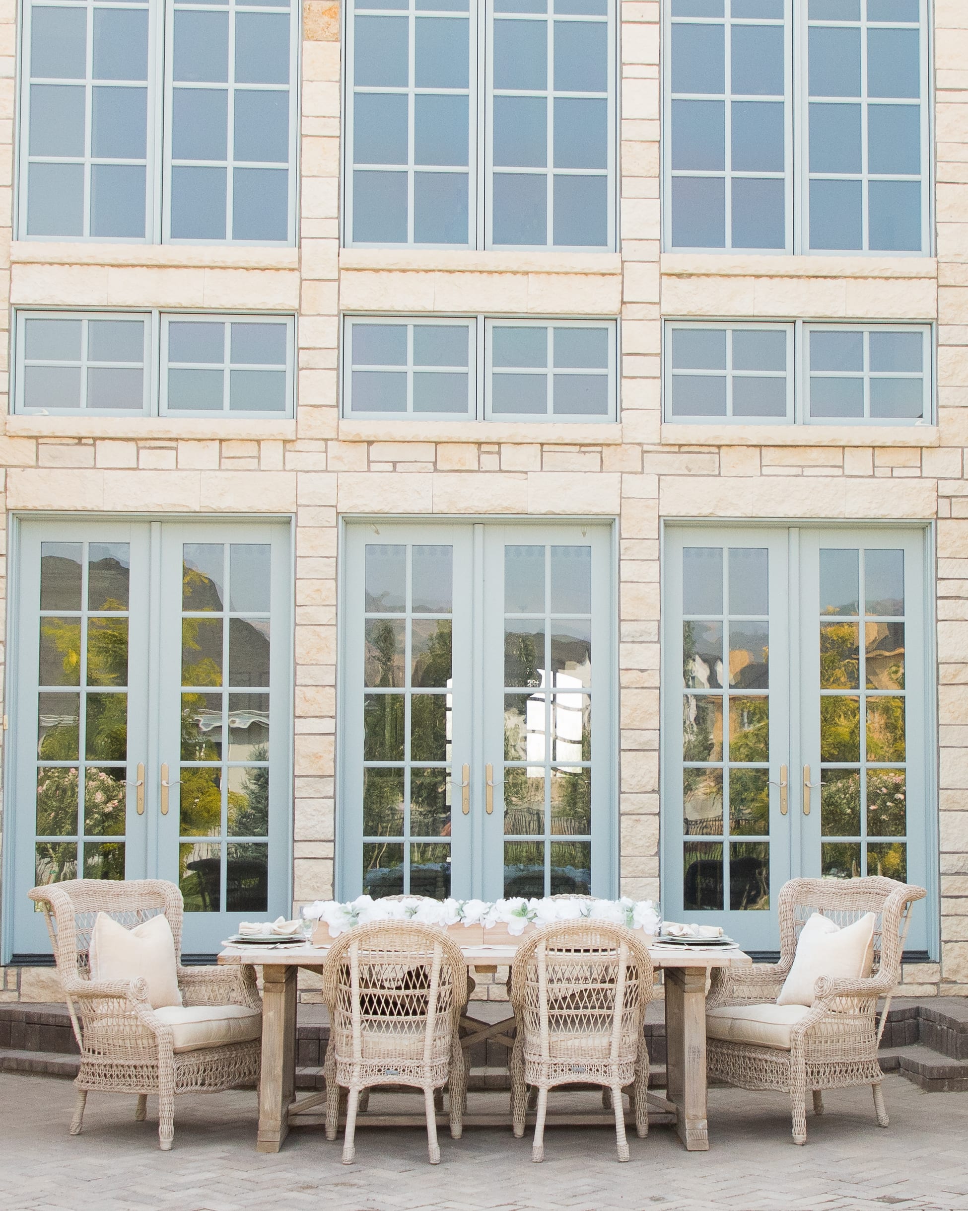 outdoor sage green and white fall tablescape