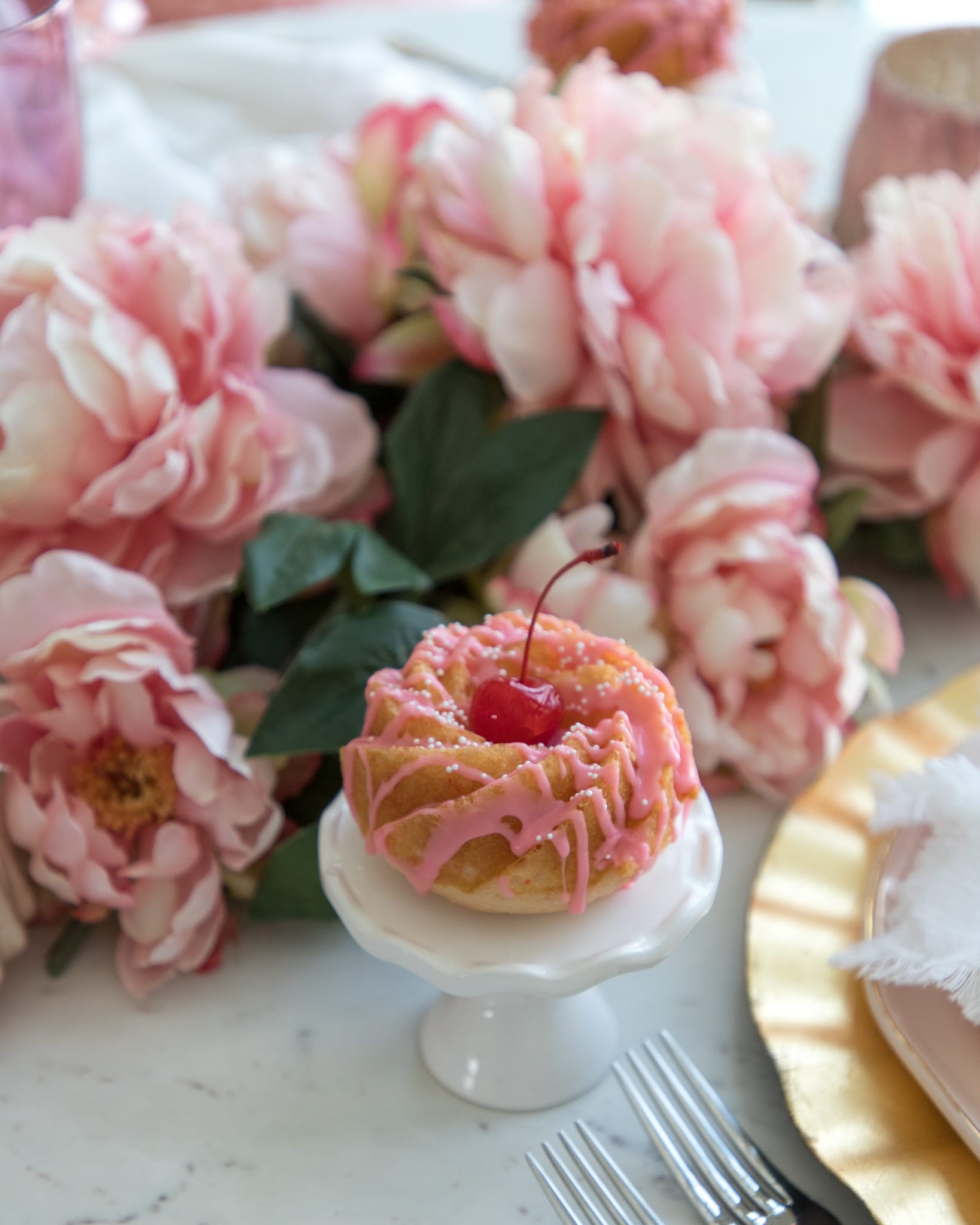 Dessert recipe cake cherry chip cake valentines recipe valentines dinner tablescape pink table setting pacesetting pink and gold table setting table decor