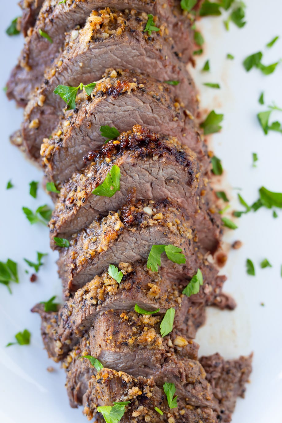 https://homewithhollyj.com/wp-content/uploads/2019/02/Roasted-Beef-Tenderloin-4.jpg