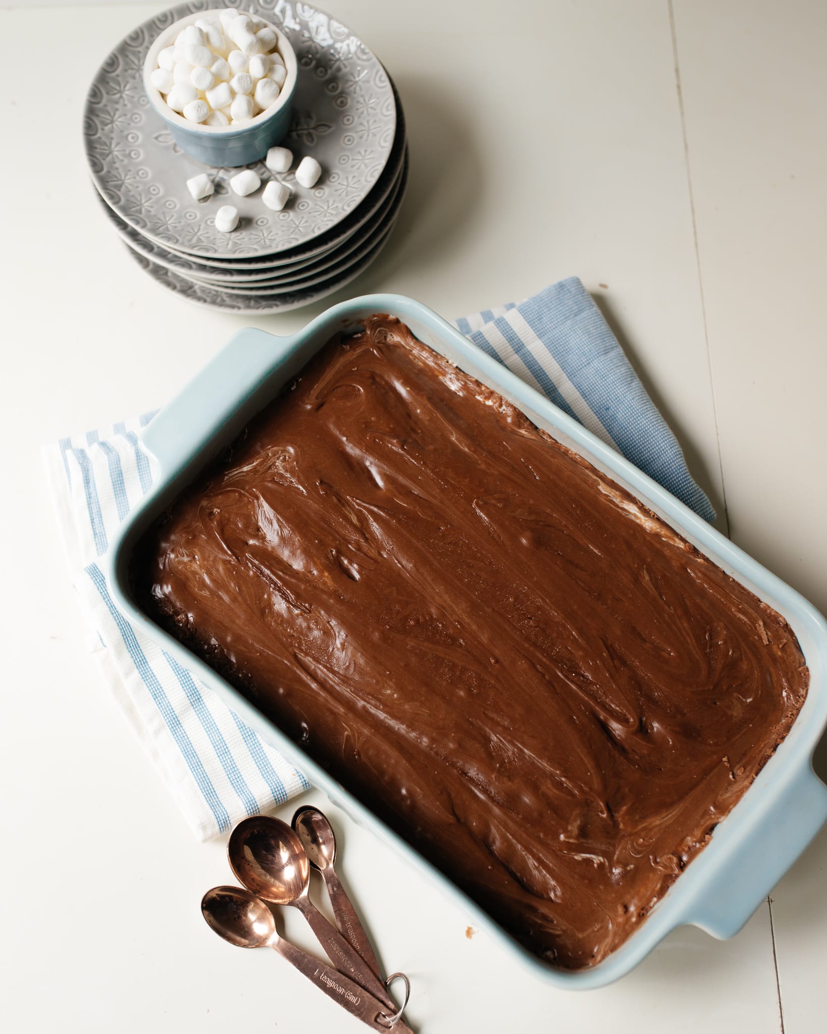 Are you ready? This is the BEST Chocolate Cake Recipe ever. Try this delightfully tasty recipe next time your sweet tooth kicks in.