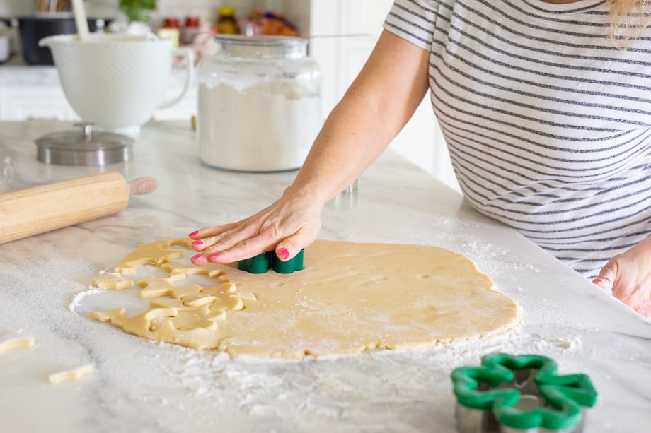 shamrock sugar cookies sugar cookie recipe baking frosting st. patricks day saint patrick's day celebration green cookies 