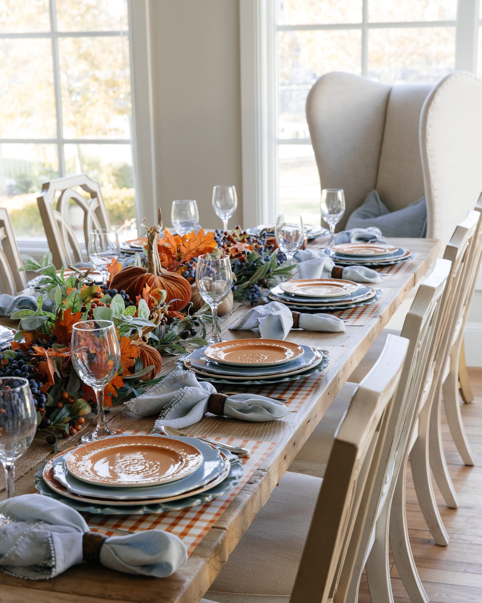 blue and orange tablescape side view