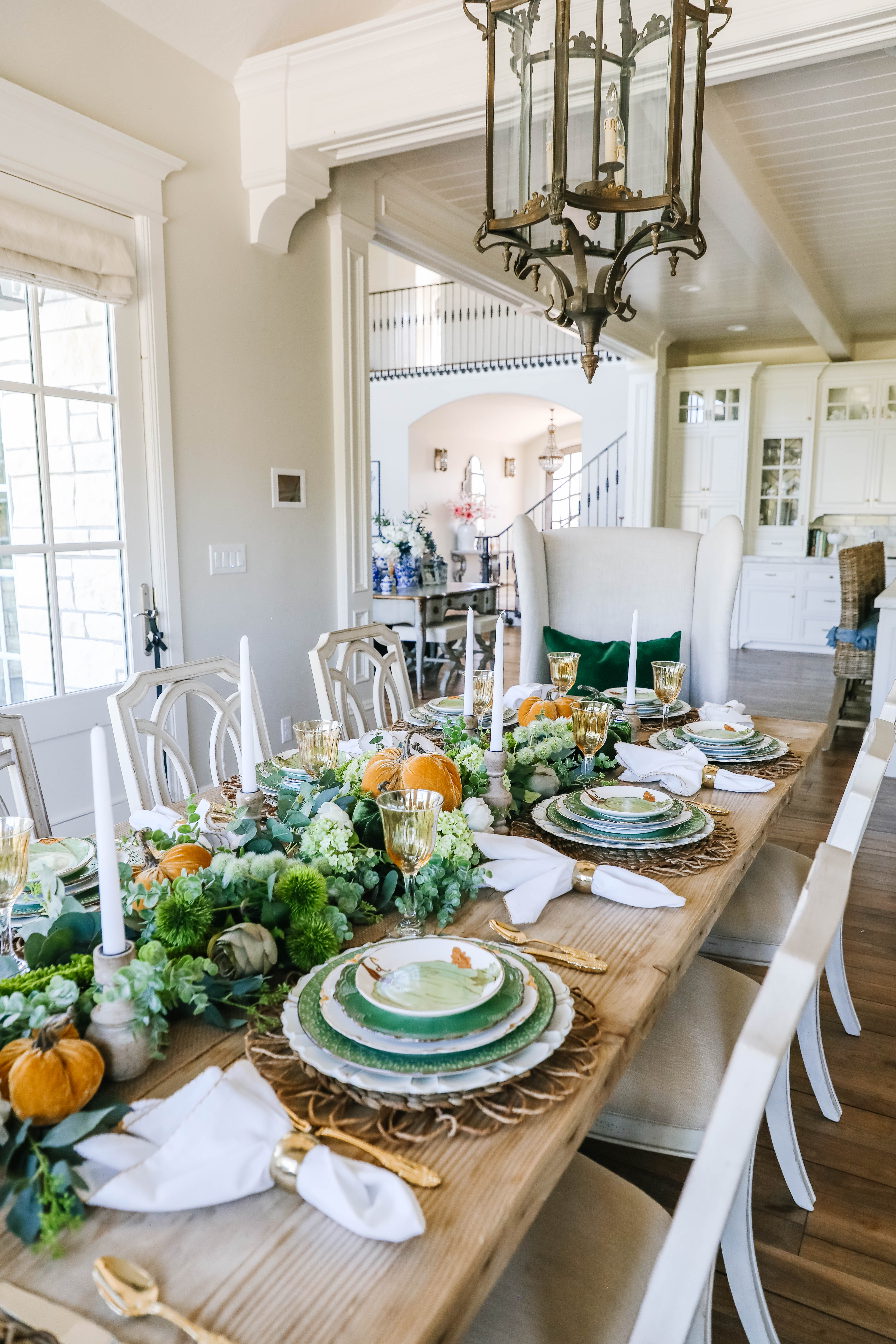 garland centerpiece