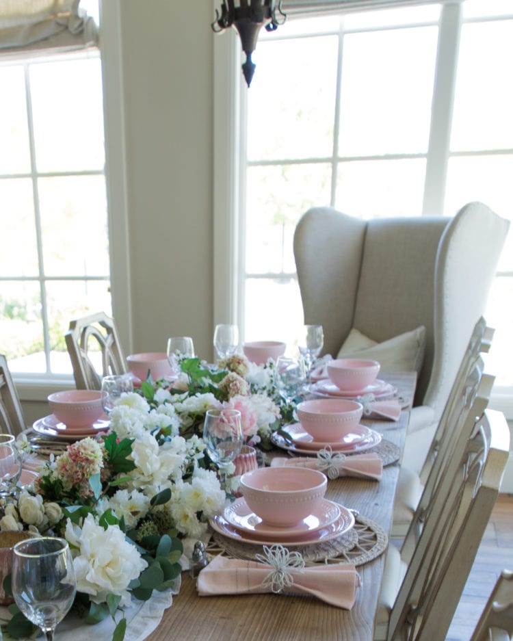 Valentines Day Tablescape | Pink And White Table Setting