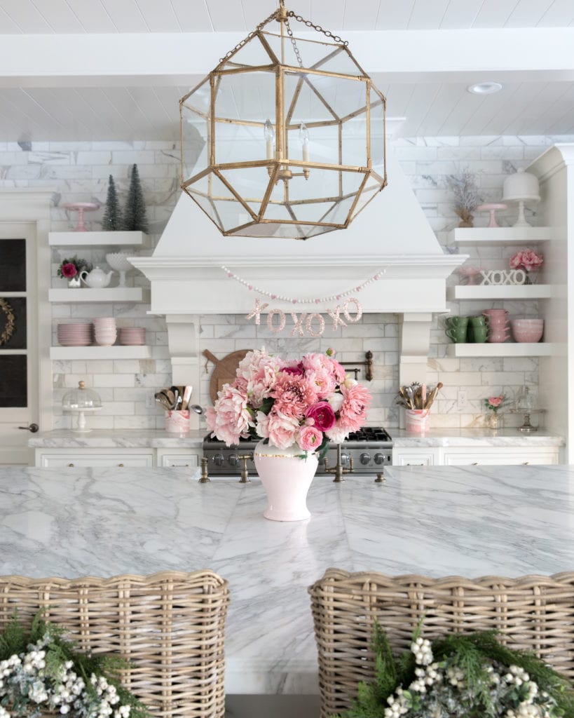 https://homewithhollyj.com/wp-content/uploads/2020/02/How-to-Mix-Valentines-Day-Decorations-into-your-Winter-Decor-9-819x1024.jpg