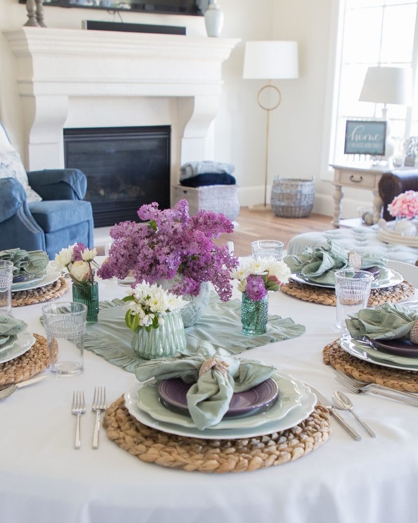 lavender and mint green mothers day tablescape