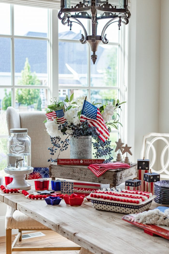 Fourth of July Party Tablescape Ideas
