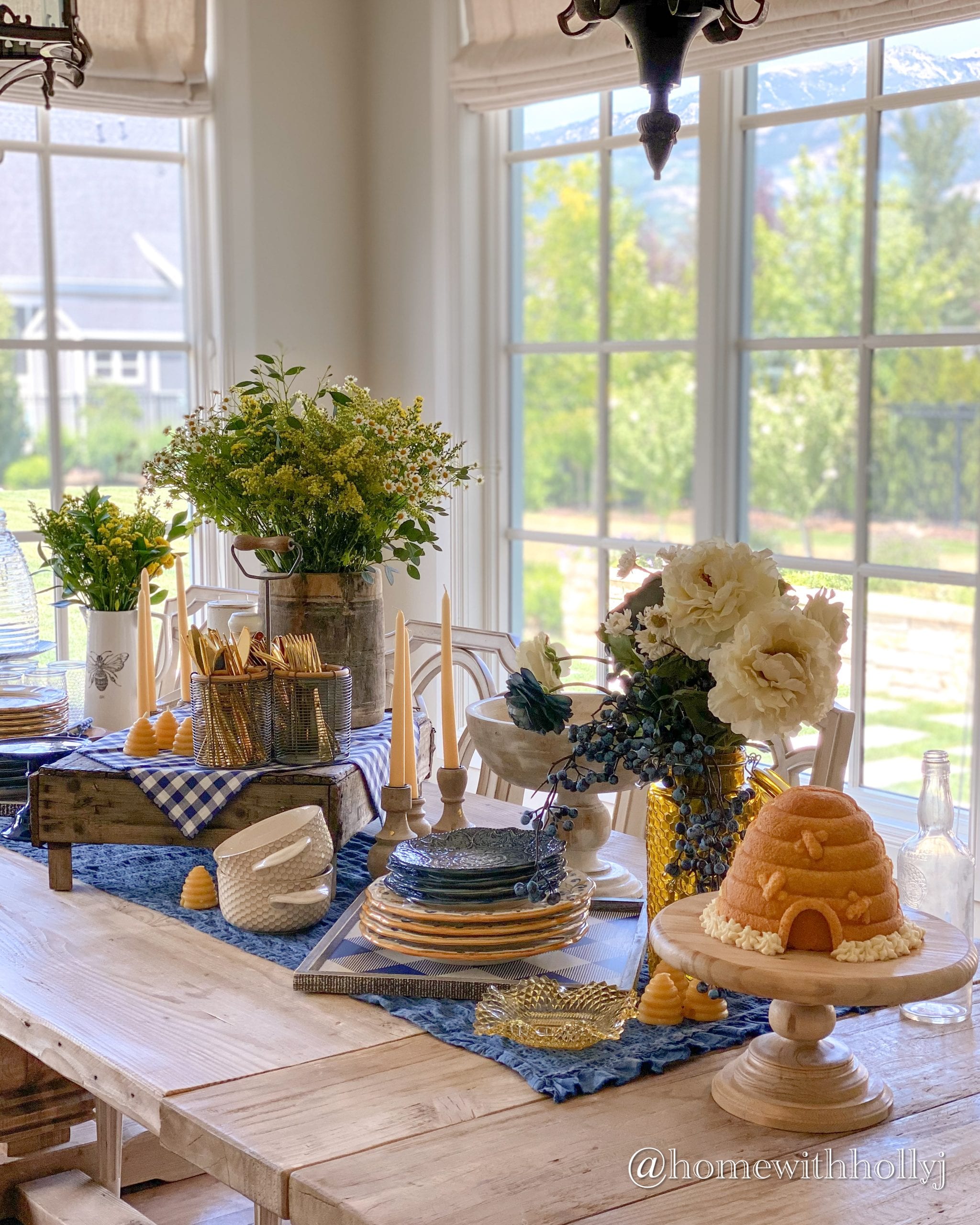 Bee Themed Party Tablescape entertaining