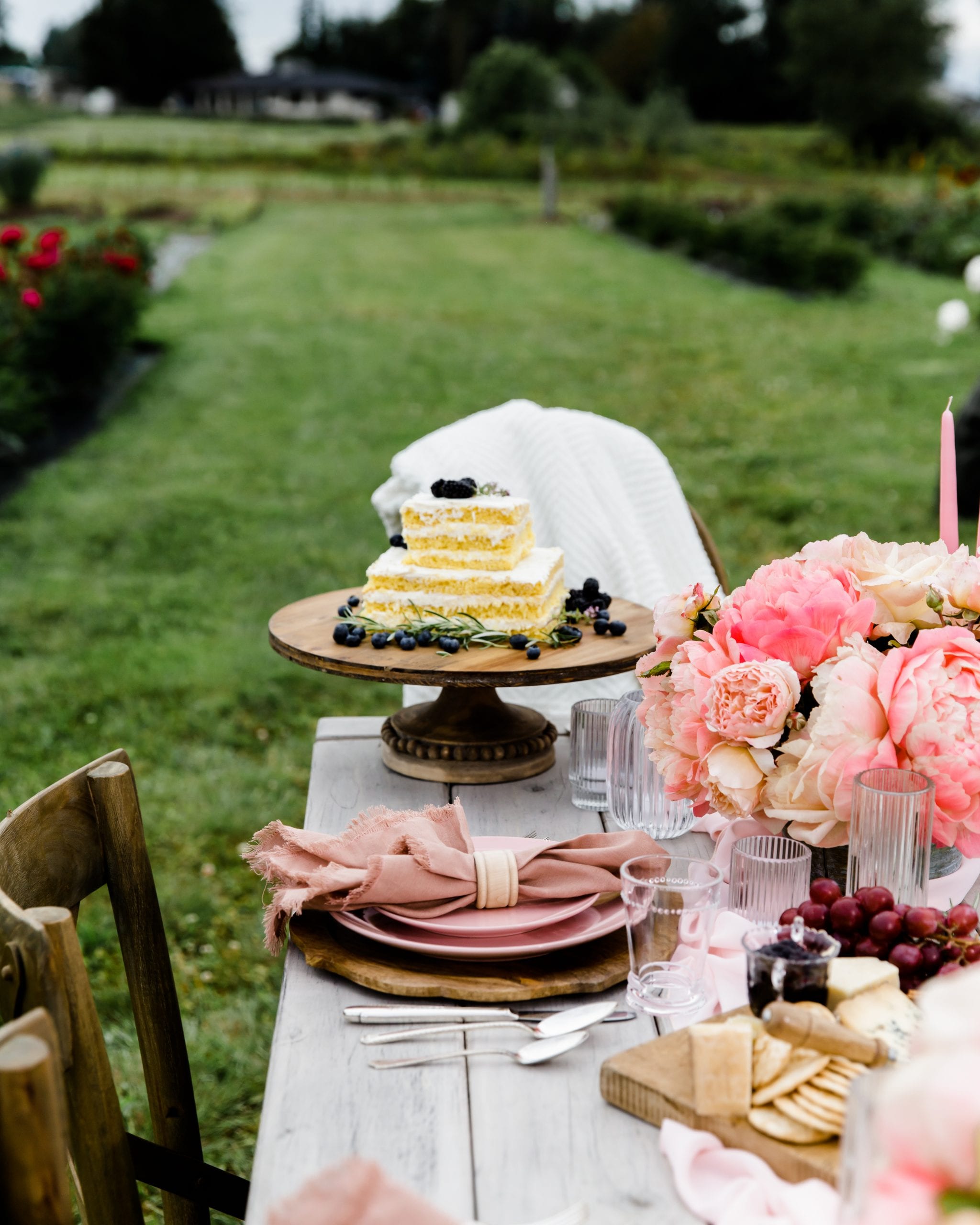 flower farm tablescape dinner party