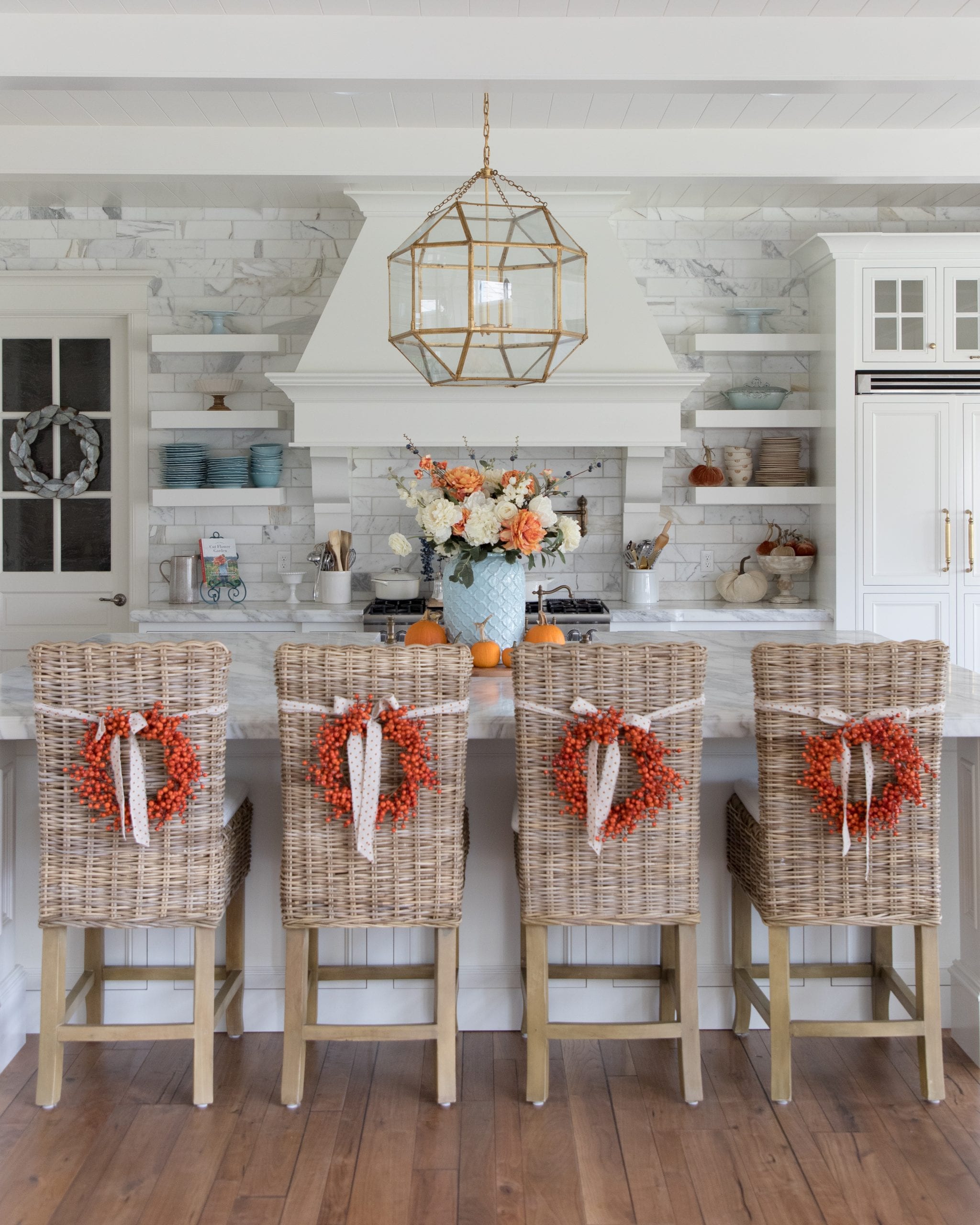 kitchen island floral arrangement centerpiece