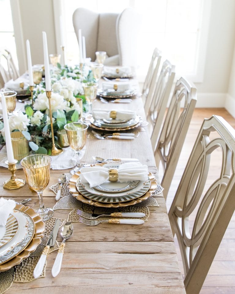 Beautiful Fall Tablescape | Gold and White Table setting