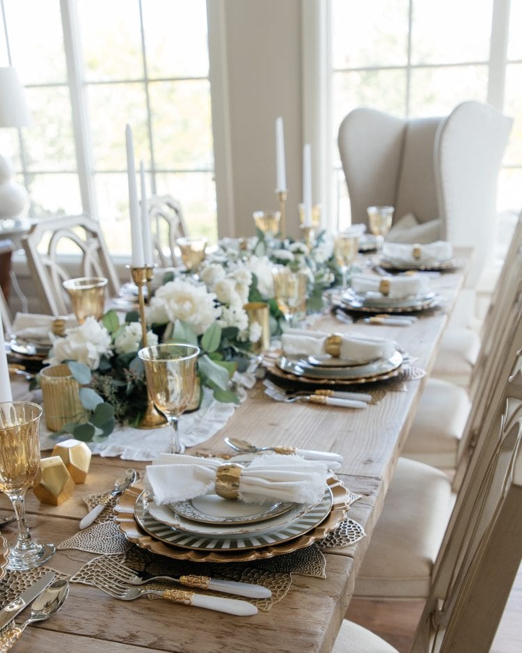 Beautiful Fall Tablescape | Gold and White Table setting