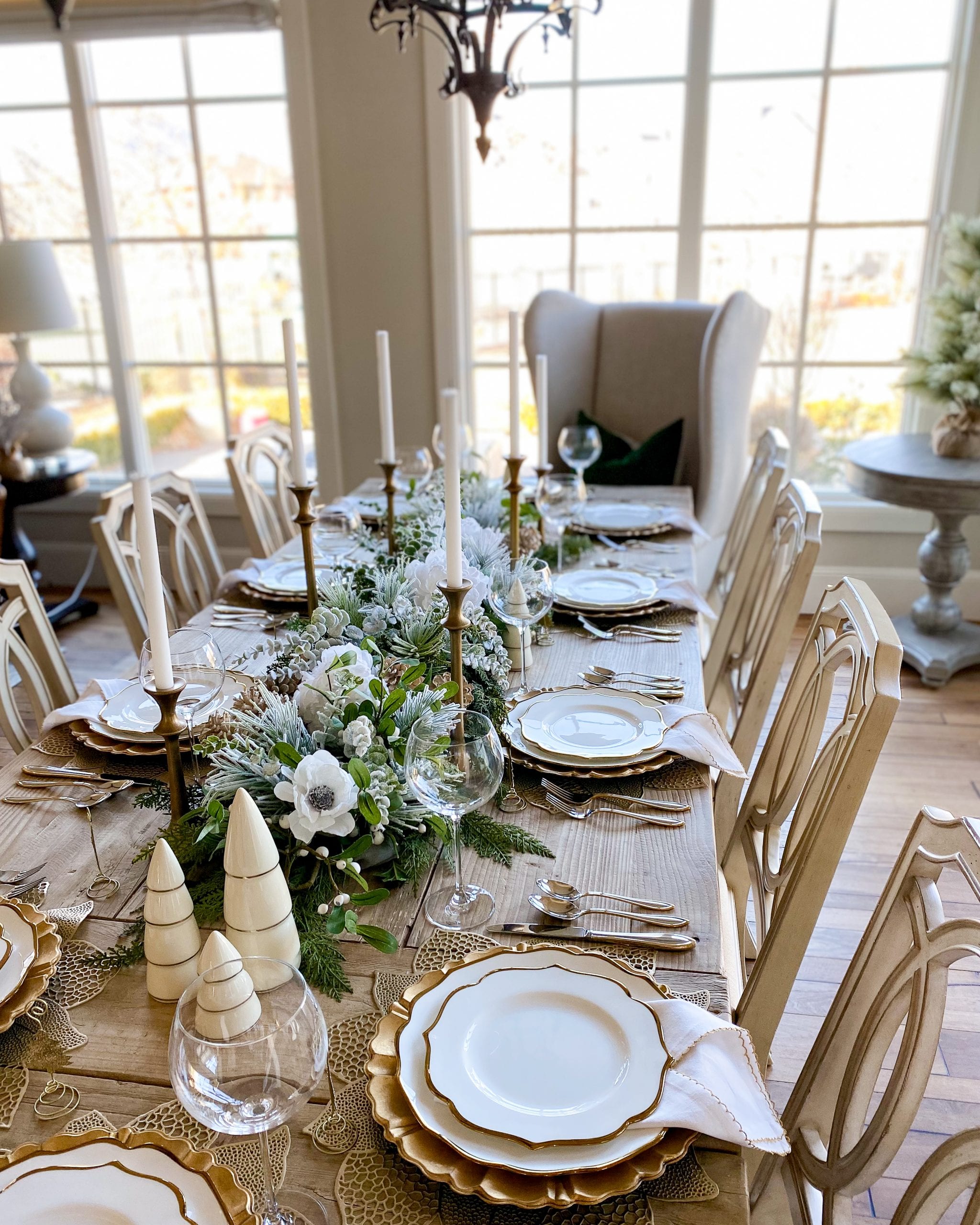 Silver and Gold Christmas Tablescape  Dining Room Holiday Decor » We're  The Joneses