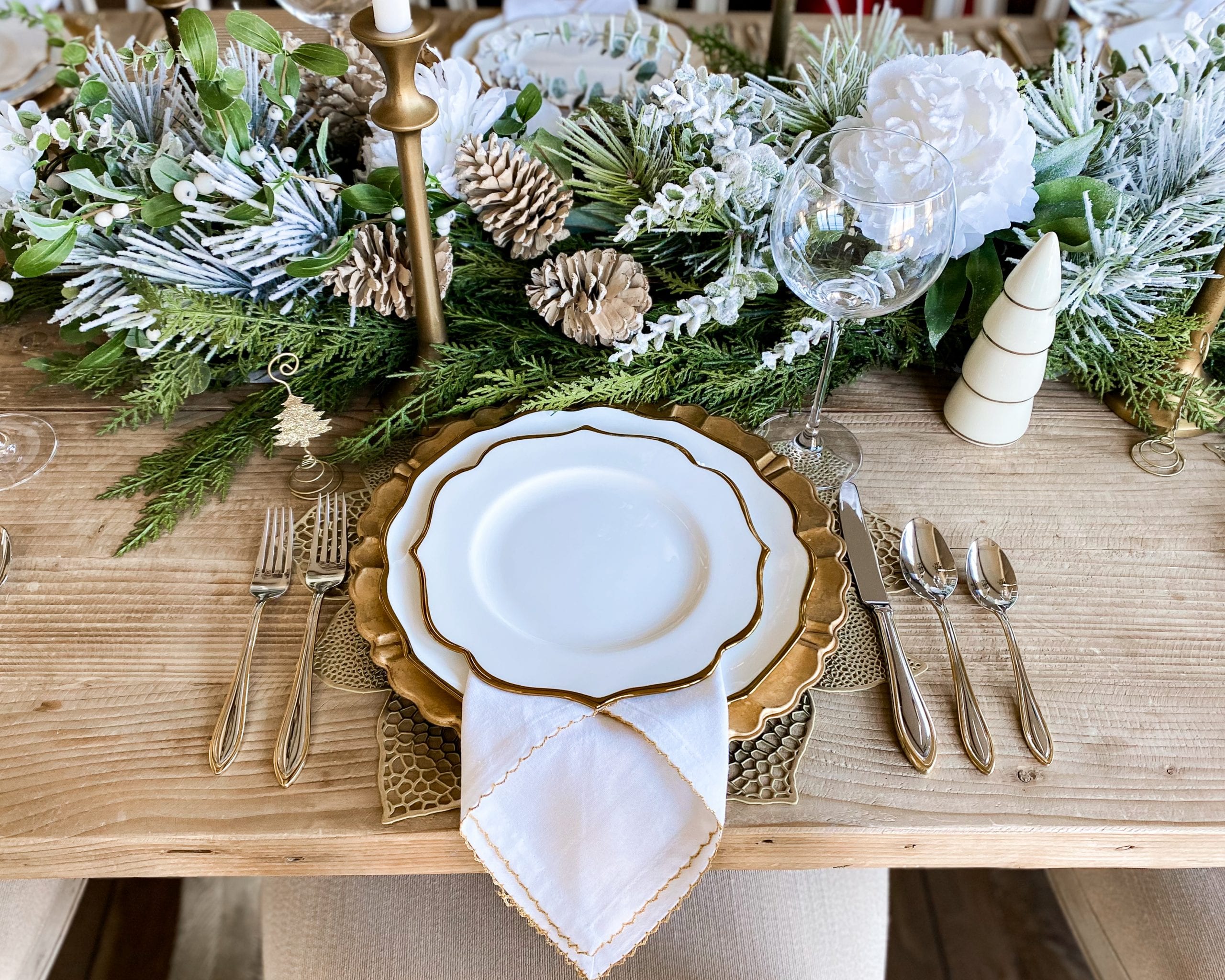 gold white place-setting