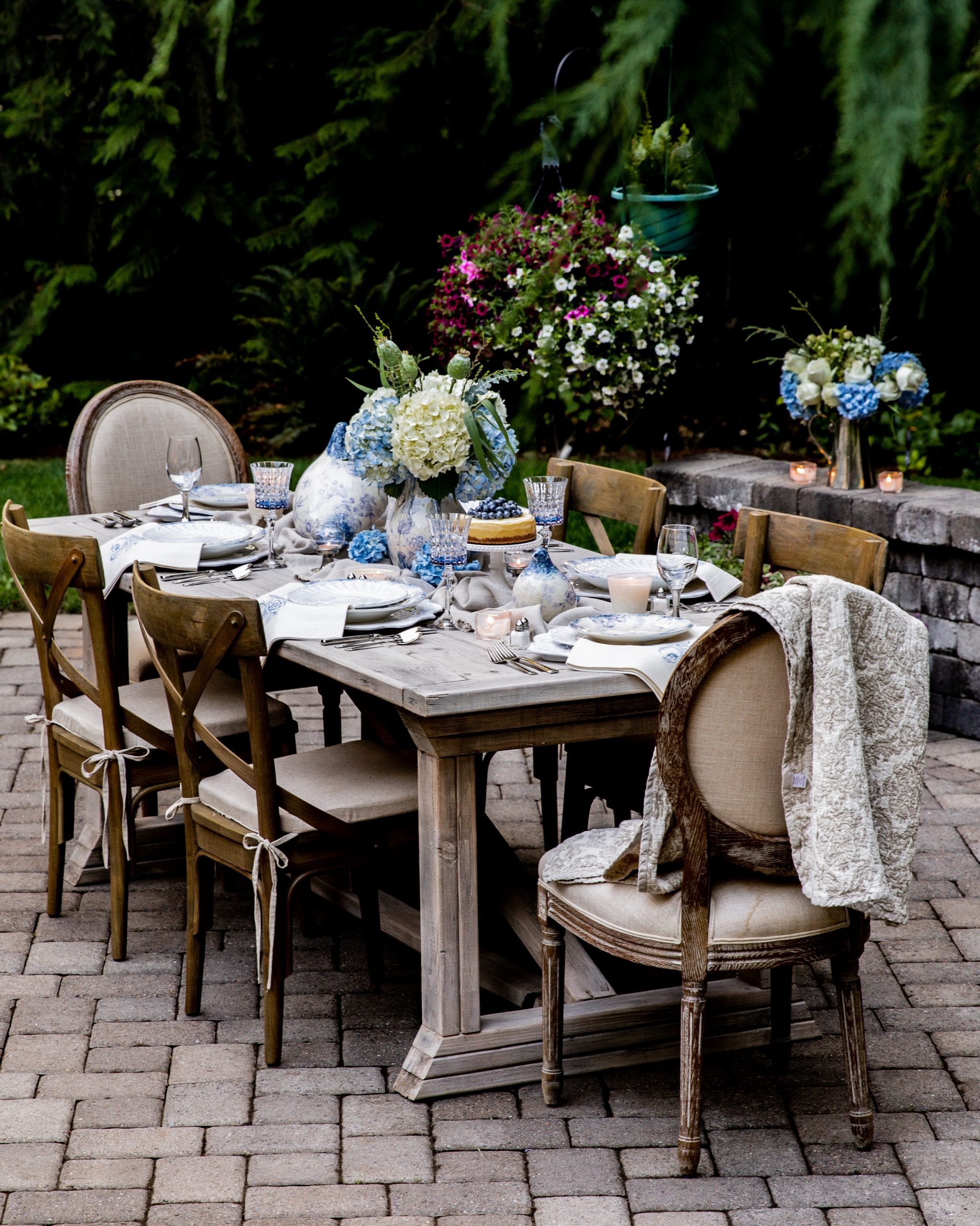 Outdoor deals table centerpieces