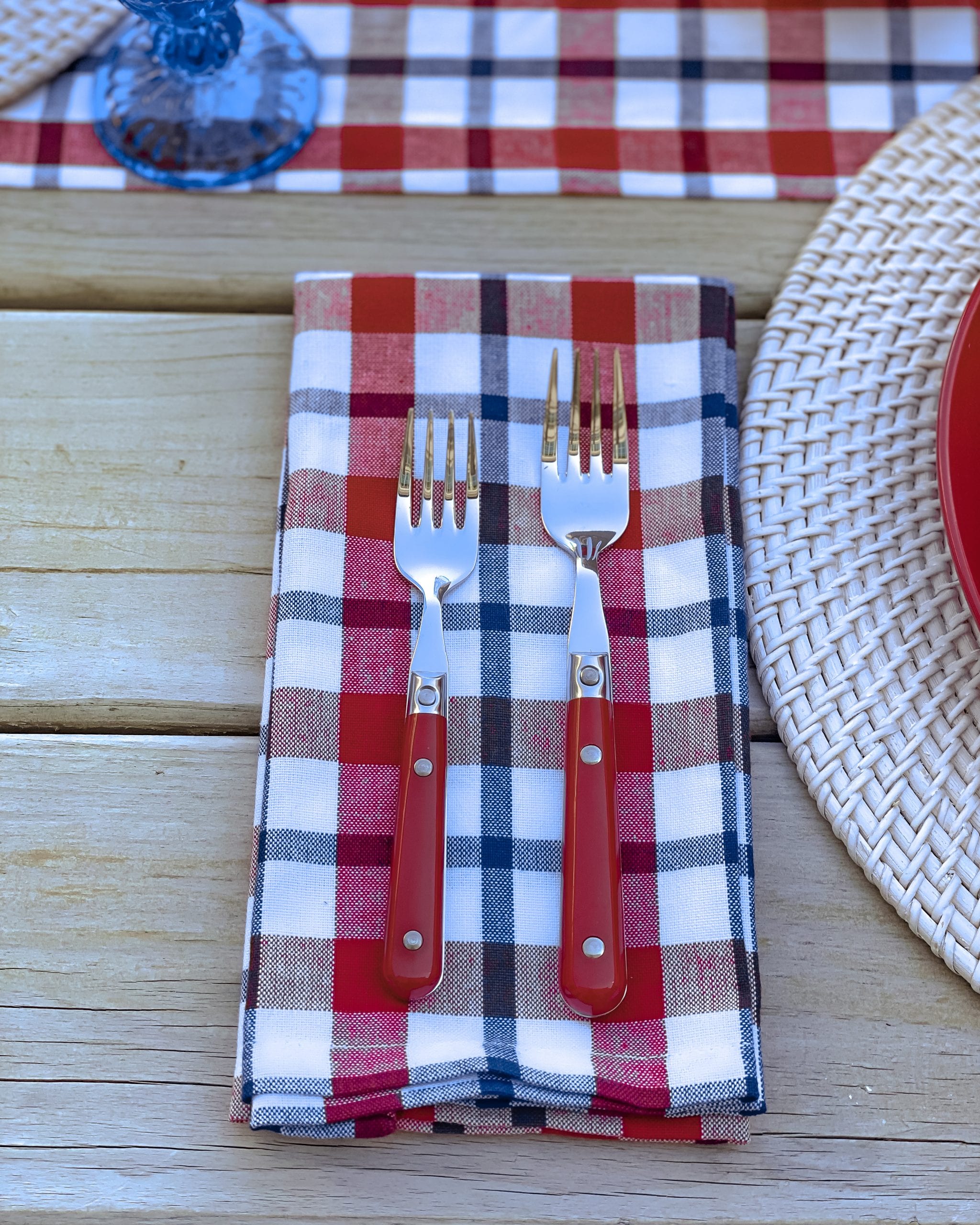 cloth plaid napkins