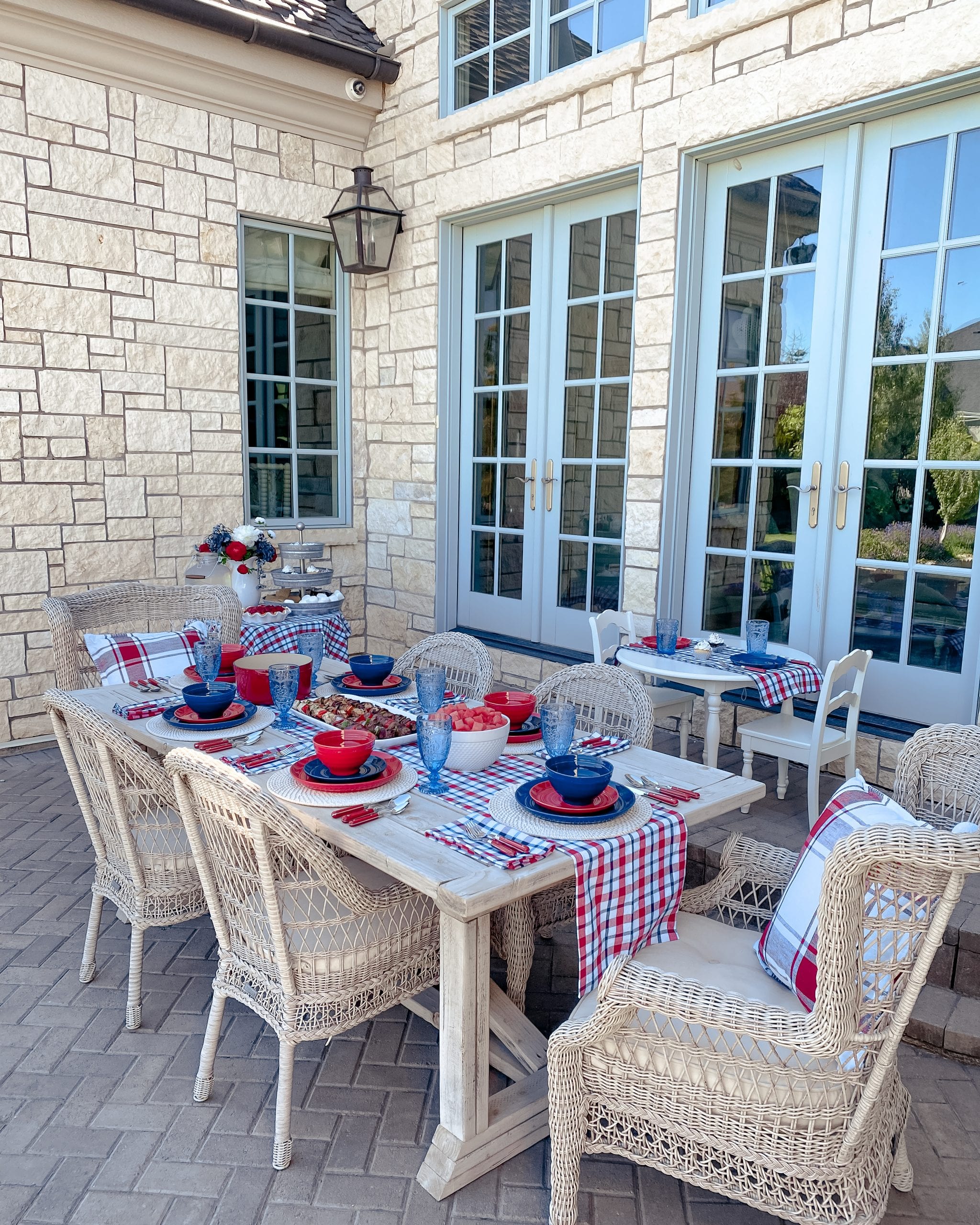 patriotic tablescape