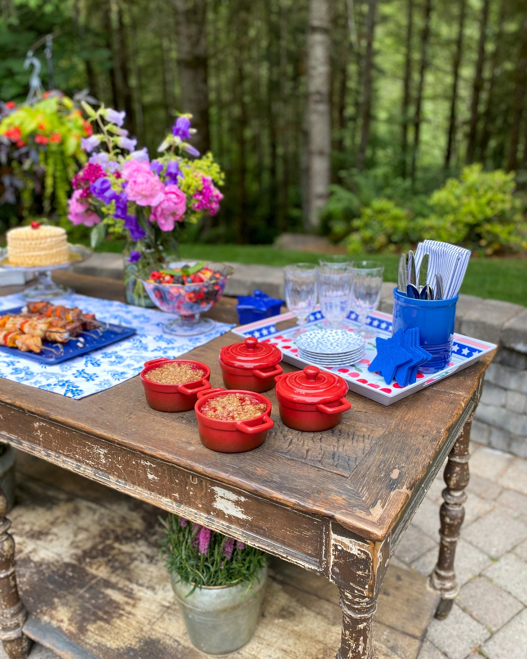 serving table outdoor