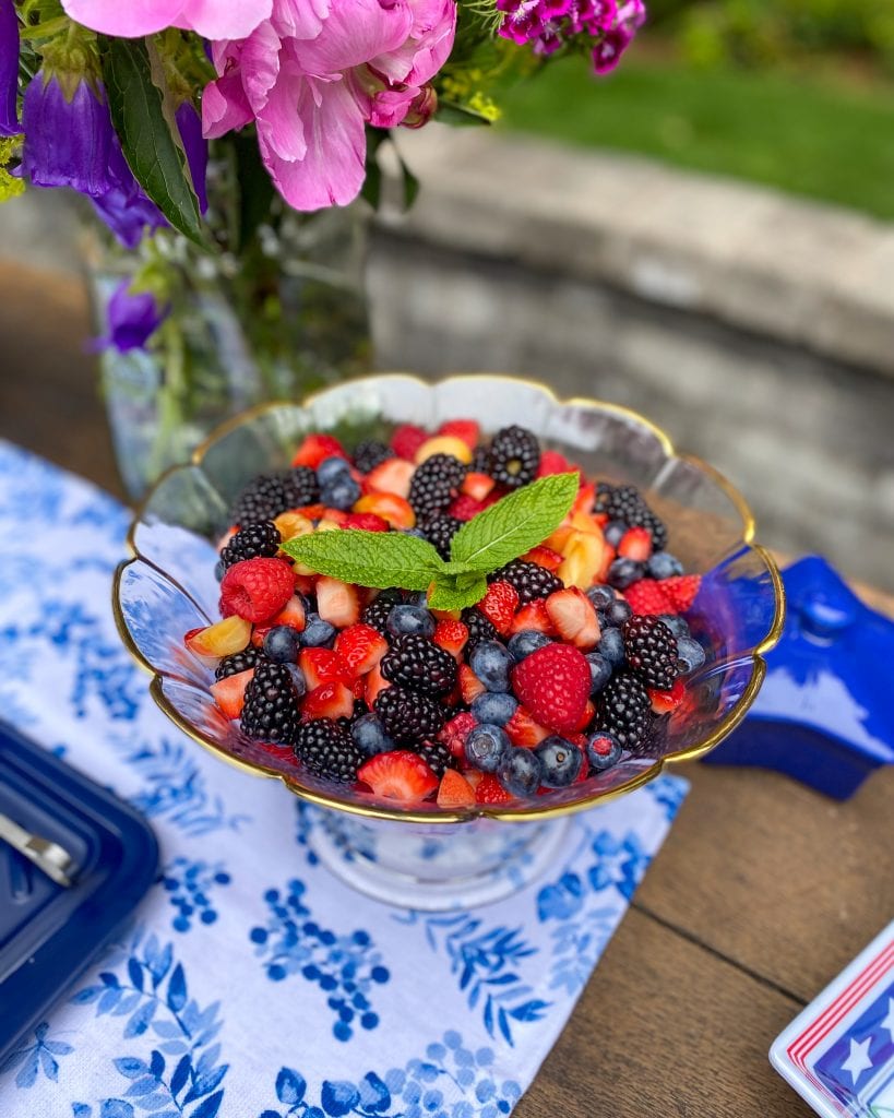 Captivating Martha Stewart Summer Borscht Scene Concept Captivating Martha Stewart Summer Borscht Scene Concept