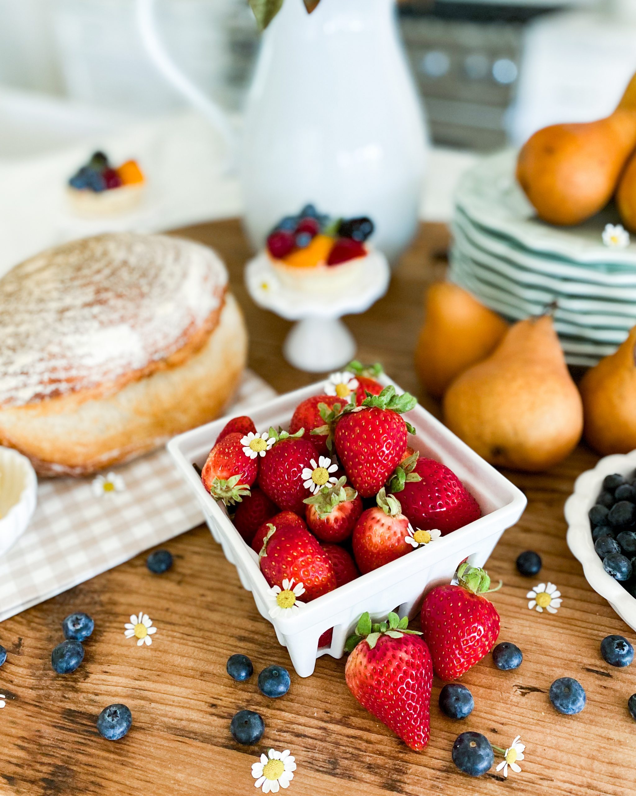 fresh fruit berries