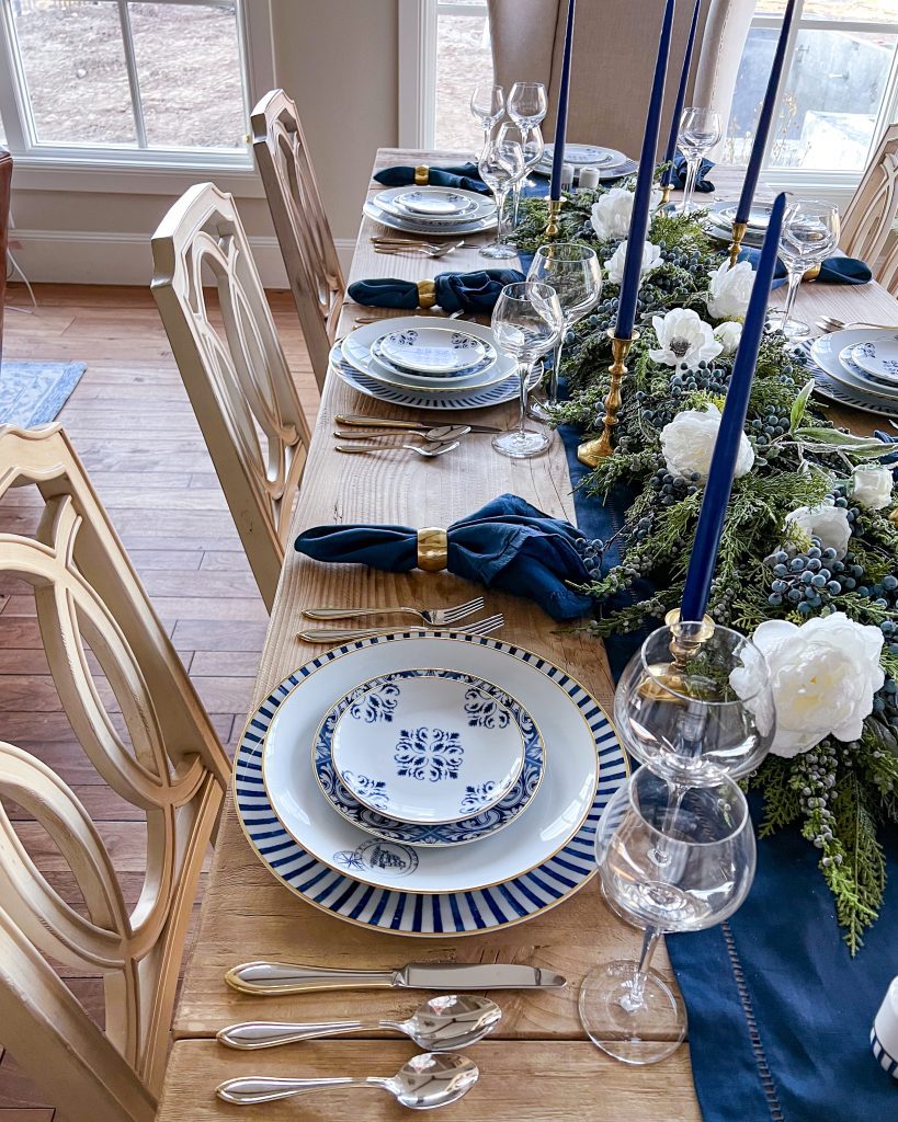 blue and white dinner table
