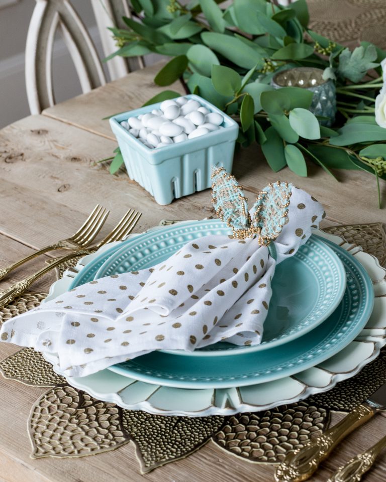 Easter Table Place Settings and Napkin Ring Ideas