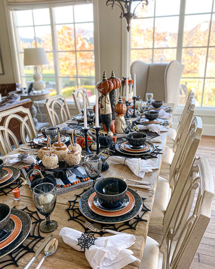 Halloween tablescape black and orange table