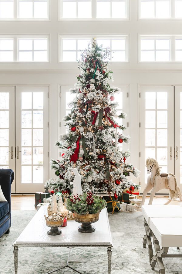 Living Room Christmas Decor Ideas tree
