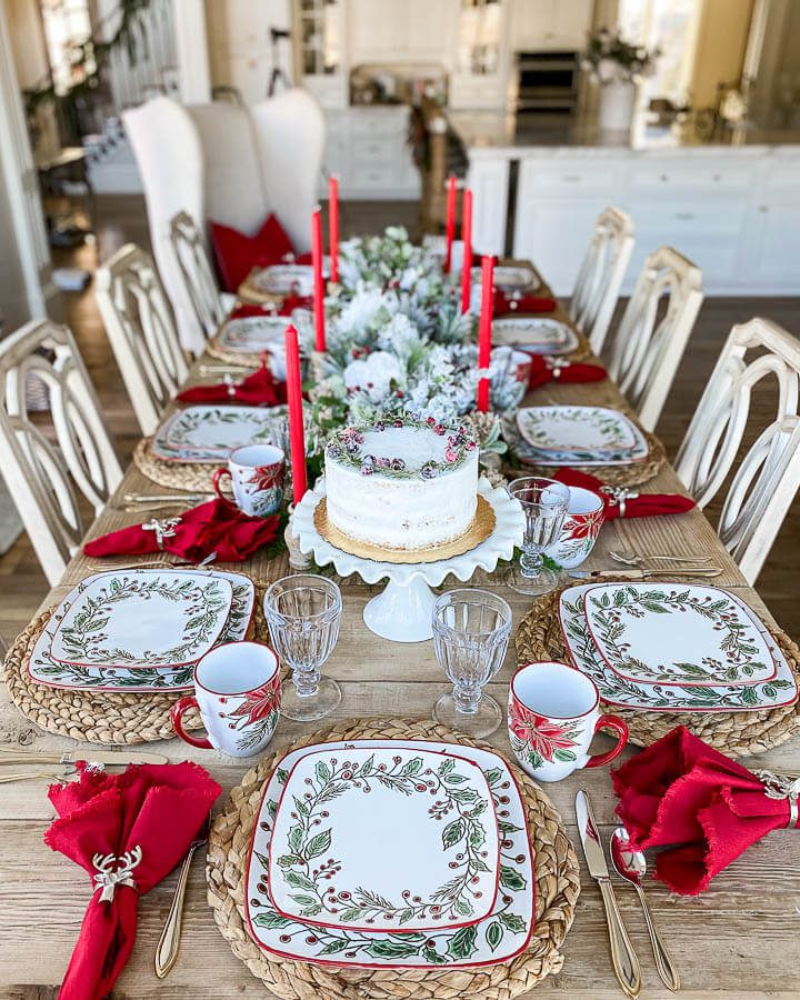 Christmas Tablescape centerpiece with candles
