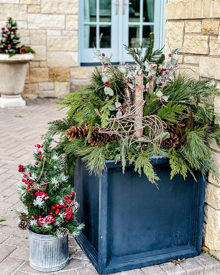 Outdoor Christmas Decor Ideas planters