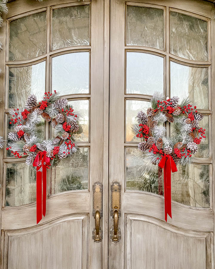 Outdoor Christmas Decor Ideas door wreaths