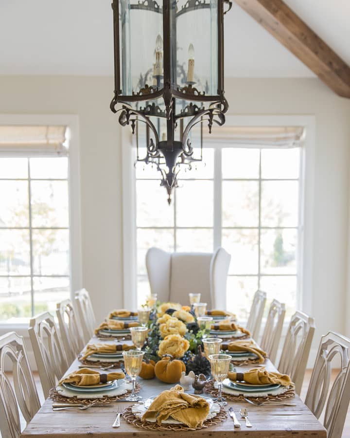 Thanksgiving Table Decor full table view