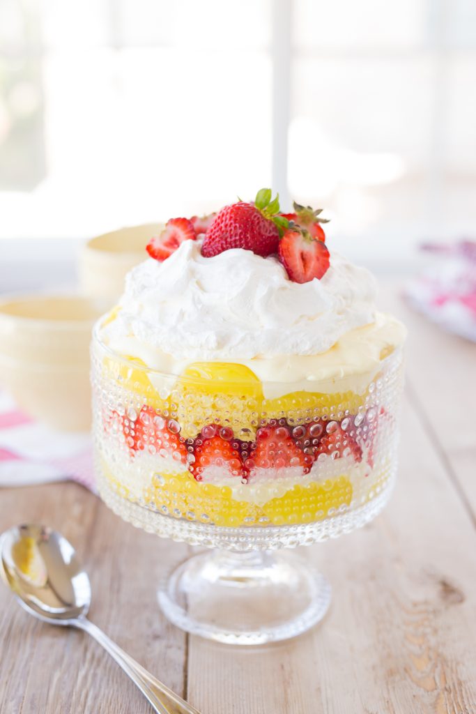 strawberry lemon trifle dessert 