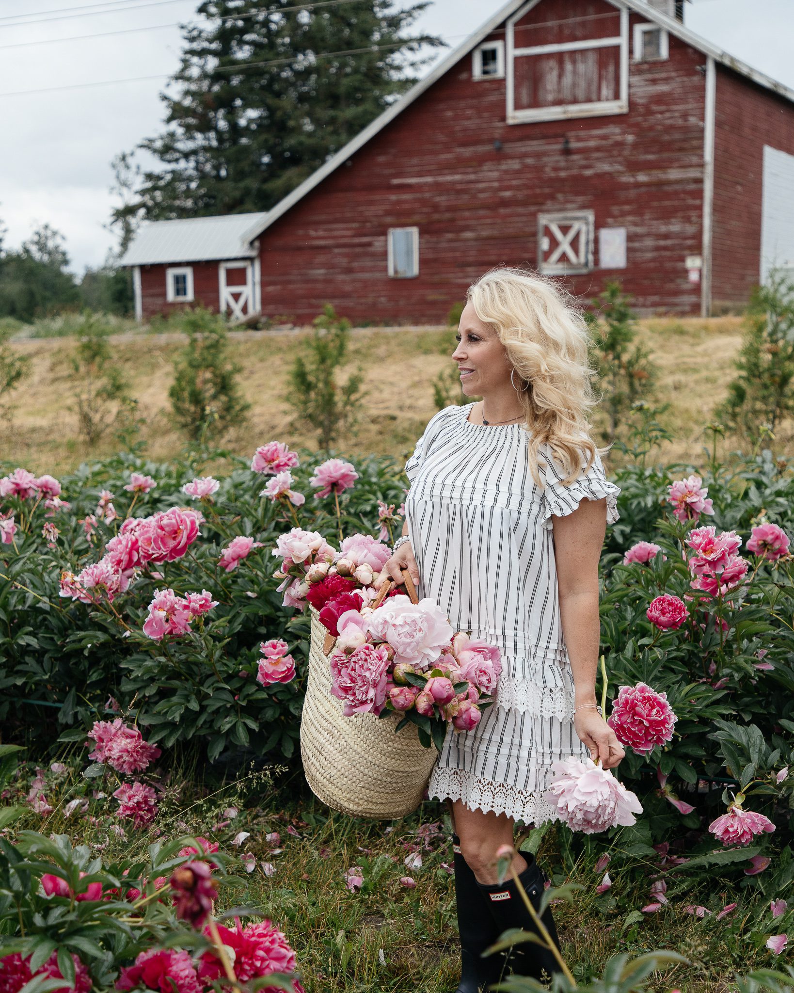 Styling Peonies Tips for Beautiful Arrangement - Home With Holly J