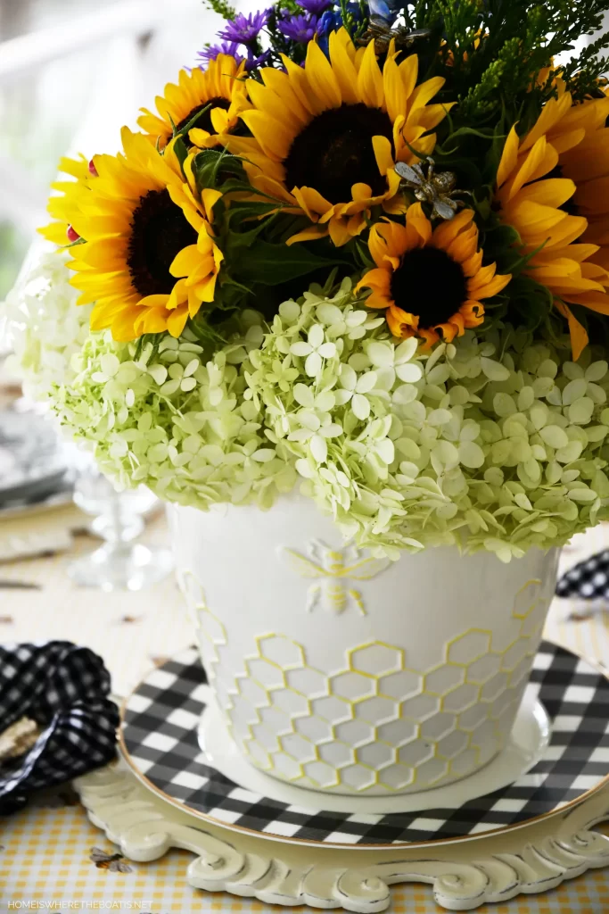 Bee Inspired - How To Use Yellow And Black Together In Your Home