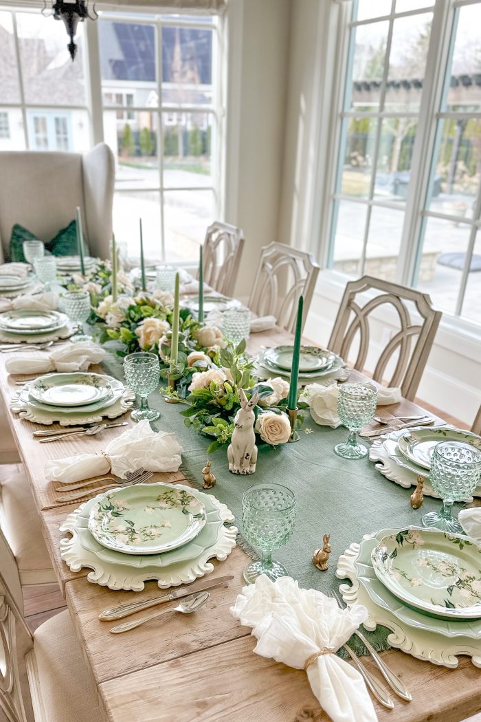 Van Gogh White Roses Tablescape: Art-Inspired Table Decor