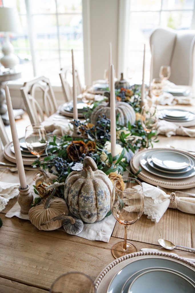blue thanksgiving table decor