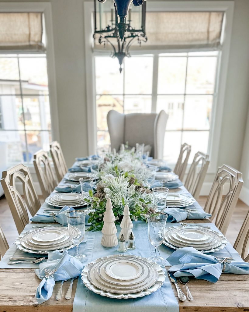 christmas table setting